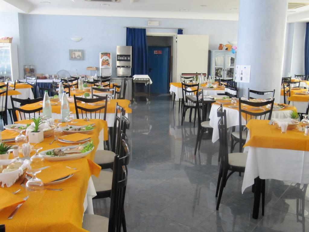 Hotel Monti Rimini Eksteriør billede